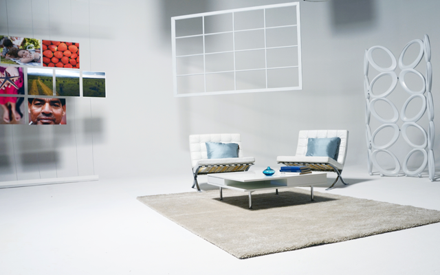 Sony Commercial: Floating Photograph Fixture